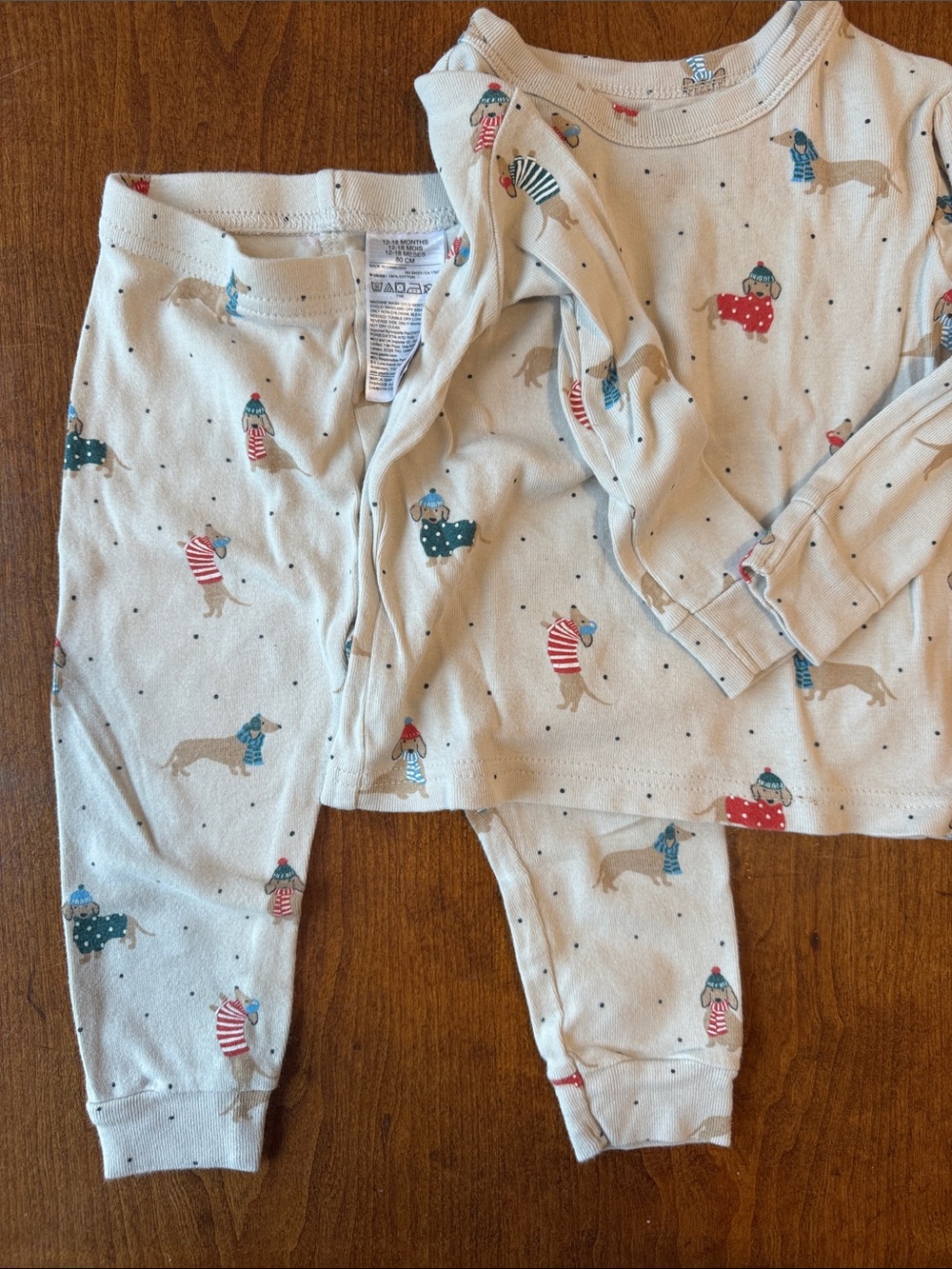 Baby Gap Cream Winter Dog Print Pajama Set